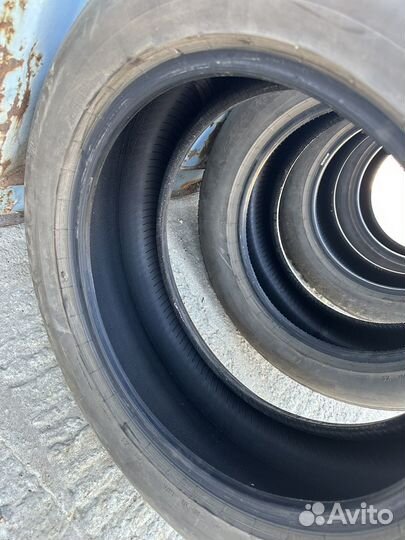 Pirelli P Zero 275/50 R20 113