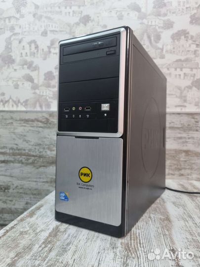 Корпус для компьютера Рик