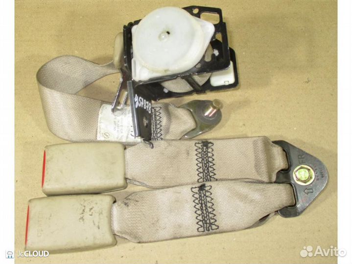 Ремень безопасности на nissan sunny FB15 QG15DE