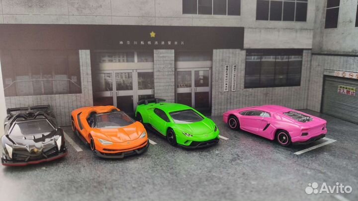 Takara Tomy Lamborghini special set
