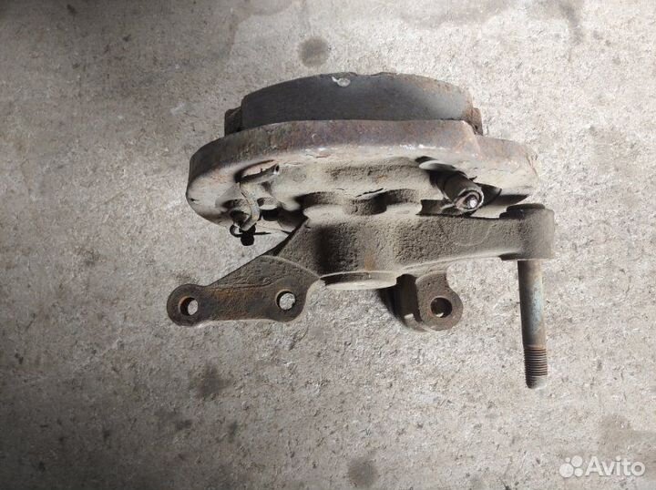 Кулак поворотный задний левый Hyundai Accent Ii