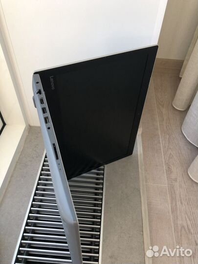 Ноутбук Lenovo