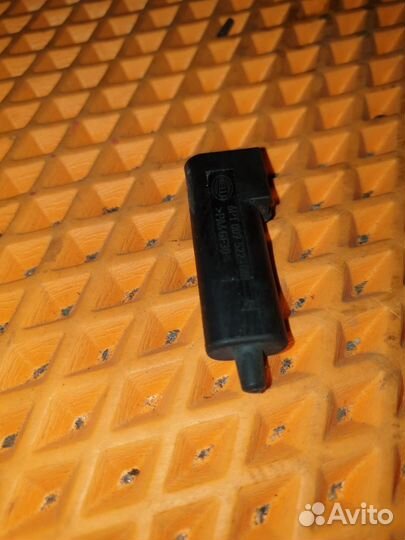 Датчик температуры воздуха Ford Focus 2