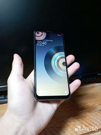 TECNO Camon 15, 4/64 ГБ