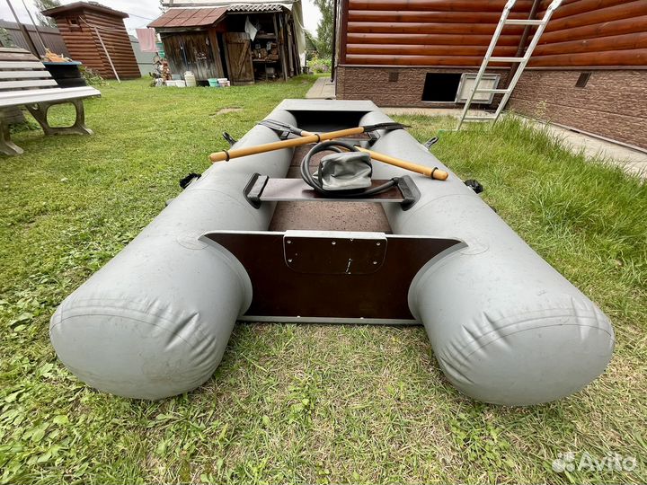 Лодка фрегат М270Е