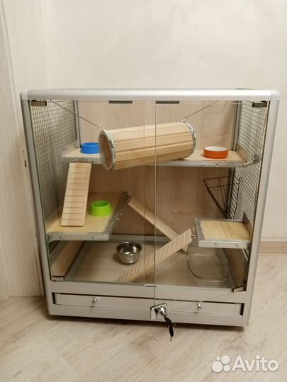 Профессиональная Клетка-витрина для шиншиллы бу
