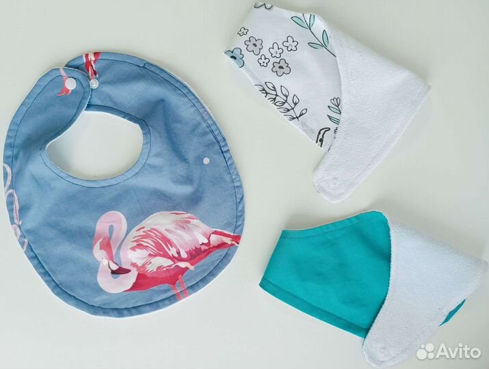 Слюнявчик нагрудник