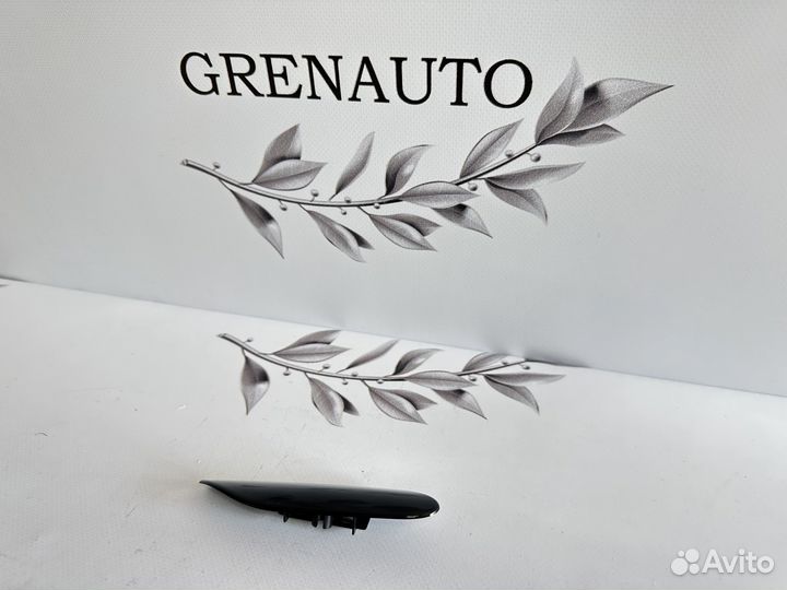 Mazda CX 7 крышка форсунки фары правая 07-10