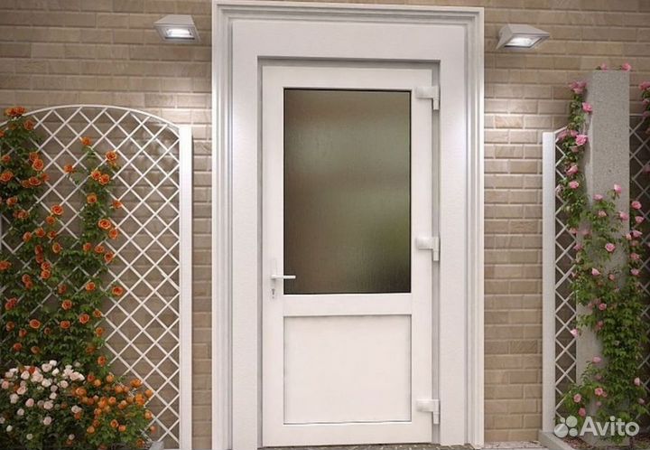 Пластиковая дверь