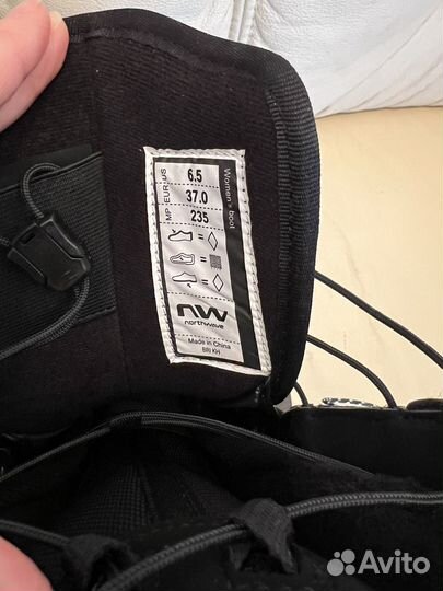 Сноубордические ботинки женские. Новые