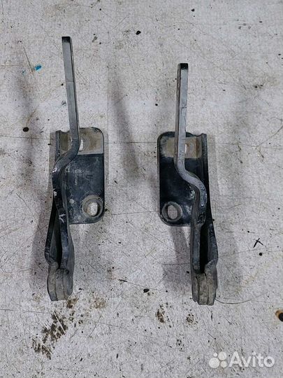 Петля капота audi a8 d2 ауди а8 д2