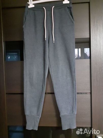 Школьная и спортивная форма на девочку 140-152