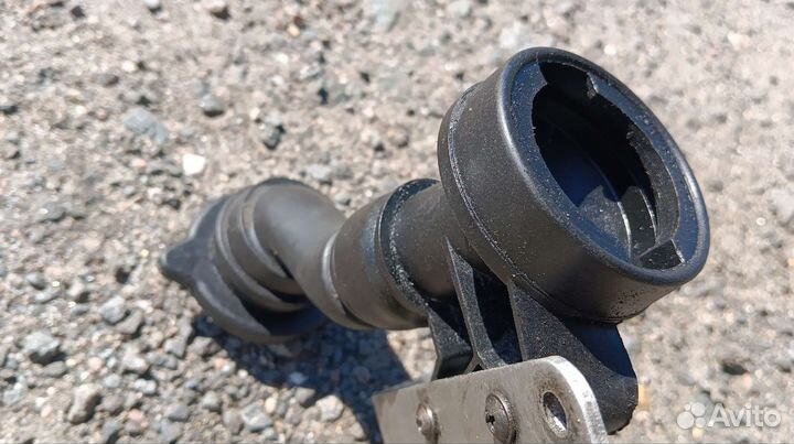 Горловина 601мотор Мерседес вито 638к. 96-98г.в