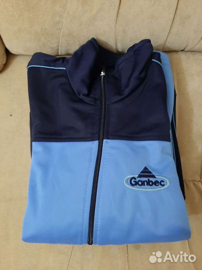 Спортивные вещи пакетом