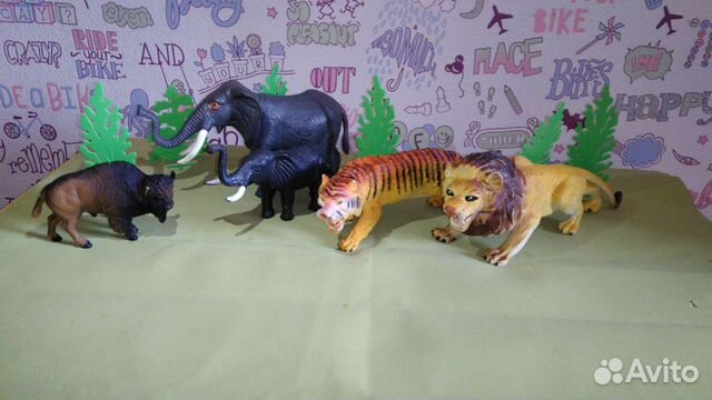 Набор фигурок животных