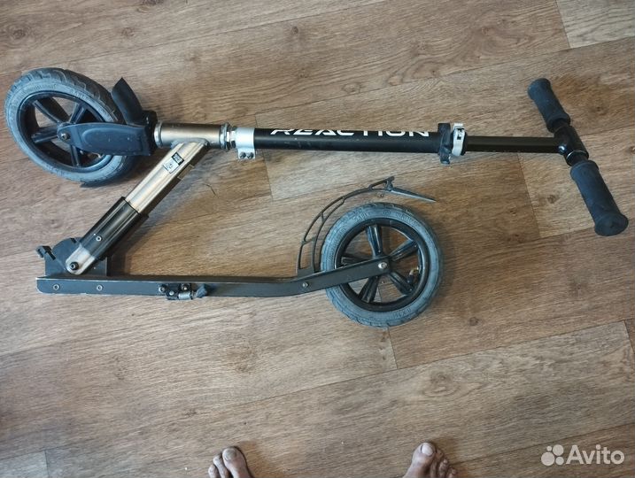 Самокат Reaction