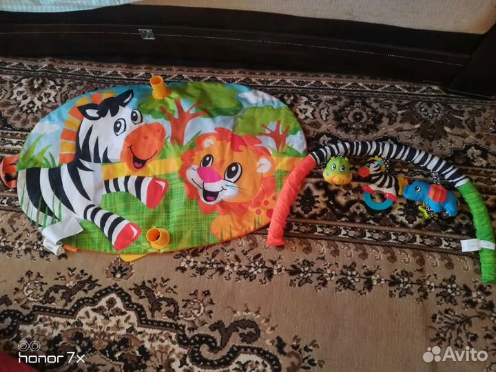 Развивающий коврик