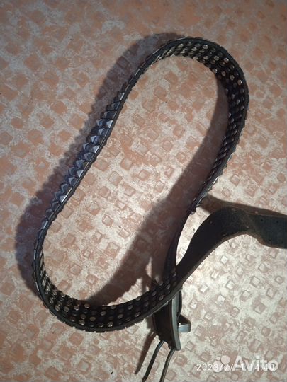 Мужской кожаный ремень коричневый