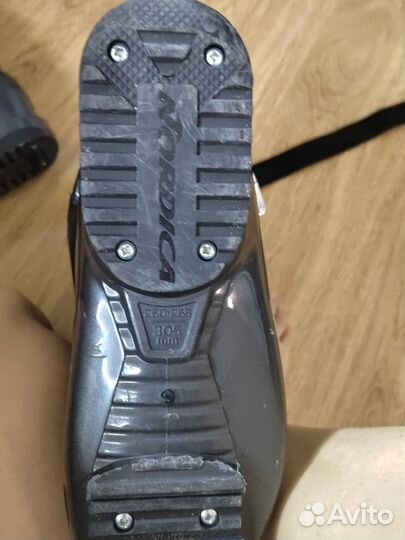 Ботинки горнолыжные, жесткость 60(39-39,5) размер