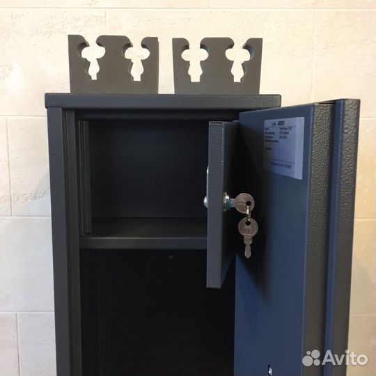 Оружейный сейф Чирок 1328