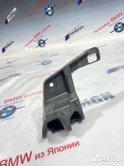 Крепление бампера заднее правое Bmw Х3 E83 М54В25