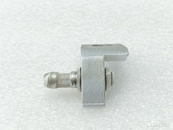 Петля двери задняя правая Audi A6 C7 1.8 CYG 2018