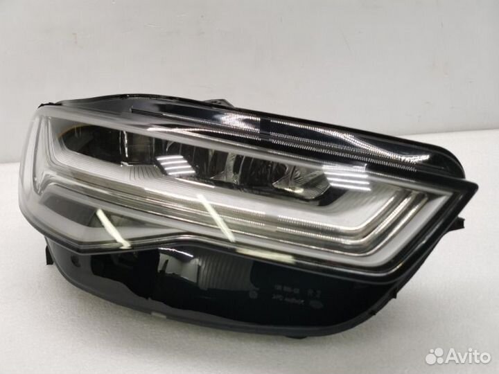Фара передняя правая Audi A6 C7 2.0 TDI 2018