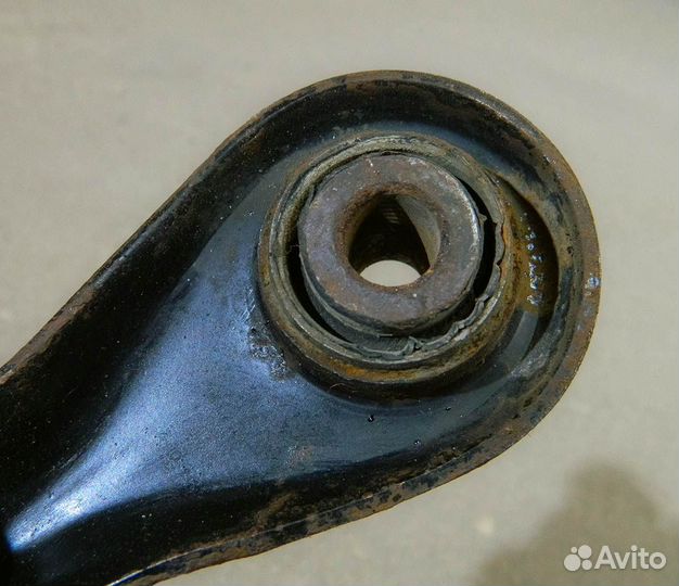 Рычаг задний правый нижний Ford Focus 1