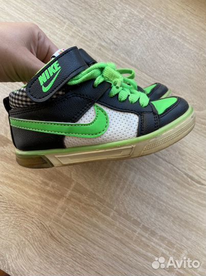 Кроссовки nike