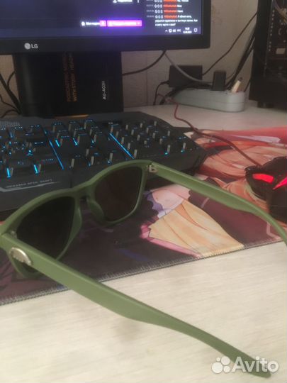 Солнцезащитные очки