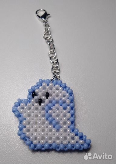 Брелок из бисера
