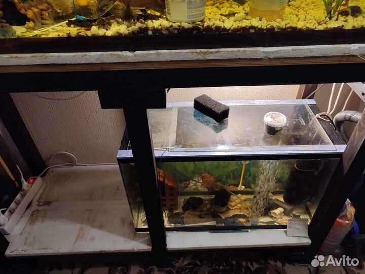 Аквариумная стойка