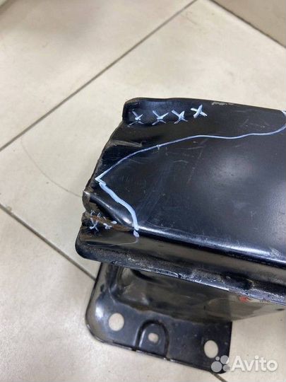 Усилитель переднего бампера Hyundai Sonata