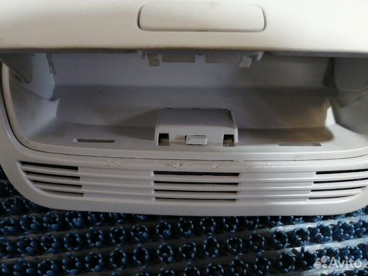 Плафон салонный Volkswagen Passat