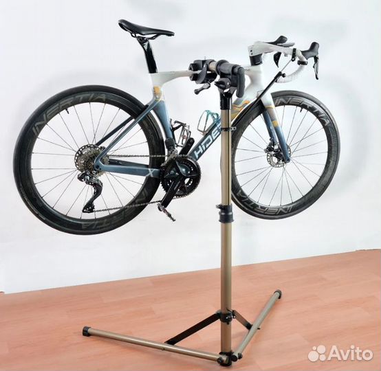 Стенд для ремонта велосипеда