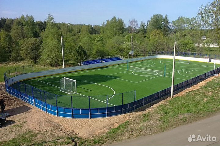 Хоккейная коробка из стеклопластиковых панелей