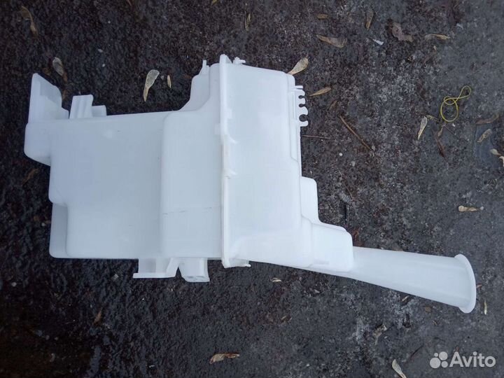 Бачок омывателя лобового стекла Киа Рио 4