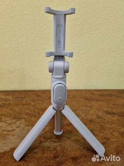 Селфи палка xiaomi с bluetooth кнопкой