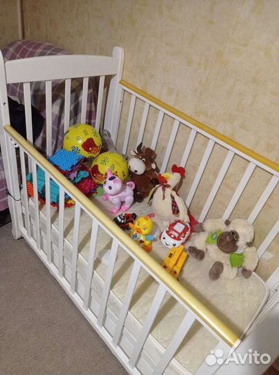 Детская кровать качалка маятником механизм