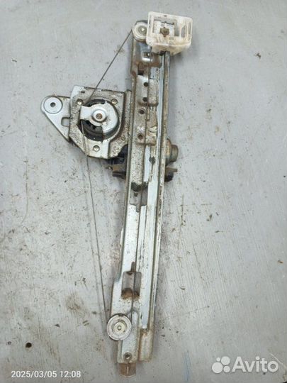 Стеклоподьемник задний левый Renault Megane K4M