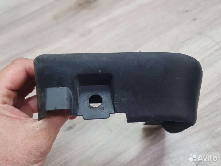 Брызговик передний левый Hyundai solaris 1