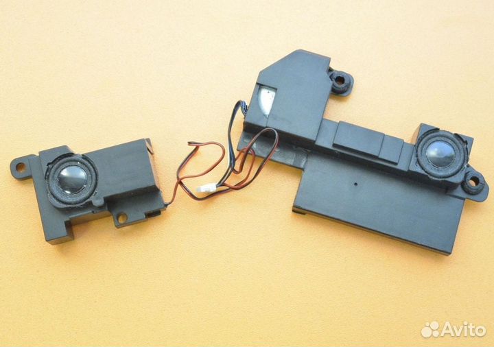 Динамики от Lenovo Y550