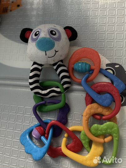 Игрушки для новорожденных