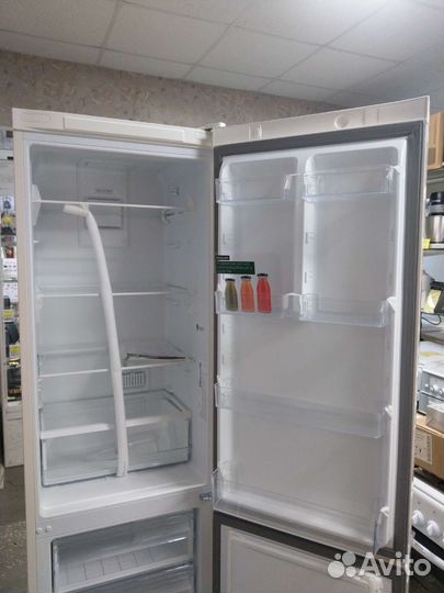 Холодильник новый