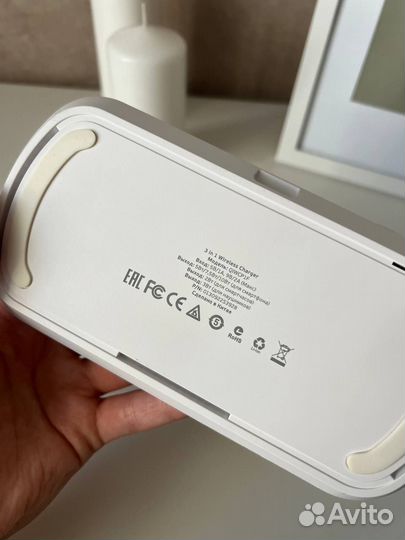 Зарядная станция для iPhone, apple watch