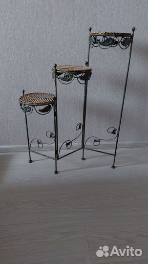 Подставка для цветов напольная