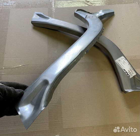 Арка правая Jeep Cherokee (Liberty) KJ 2001-2007