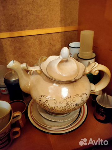 Продаю чайник и кувшины