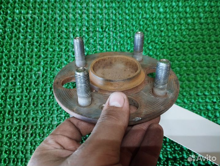 Ступица задняя левая Hyundai Solaris 2016