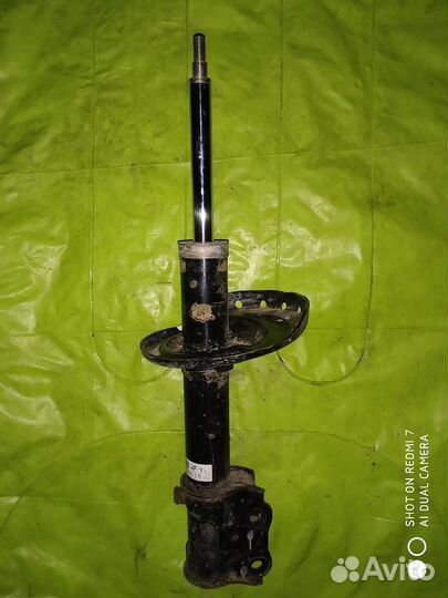 Стойка передняя левая Subaru Impreza XV GH7 2011г